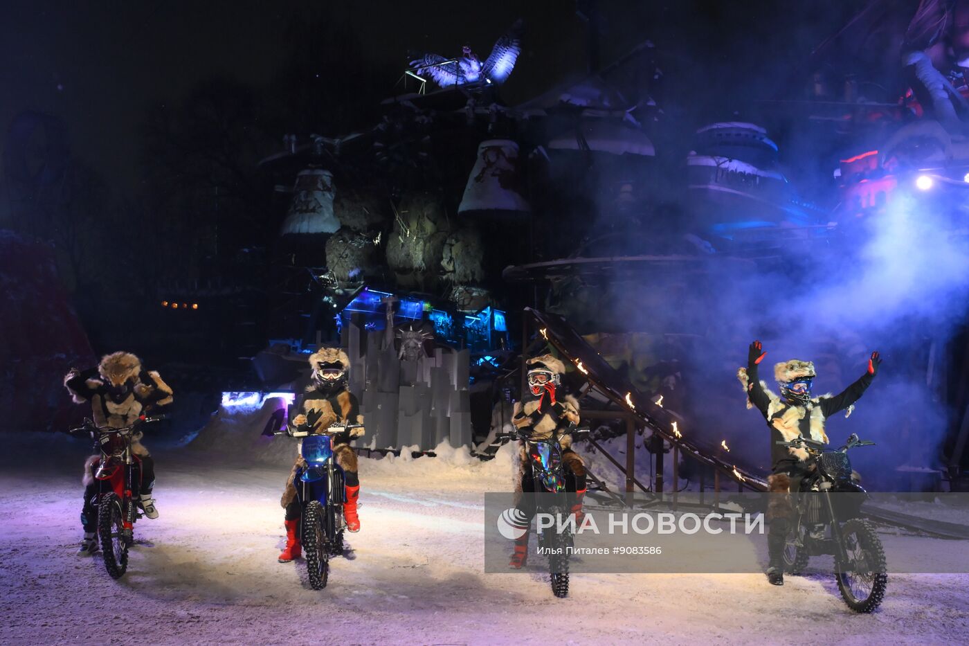 Новогоднее представление в Байк-центре