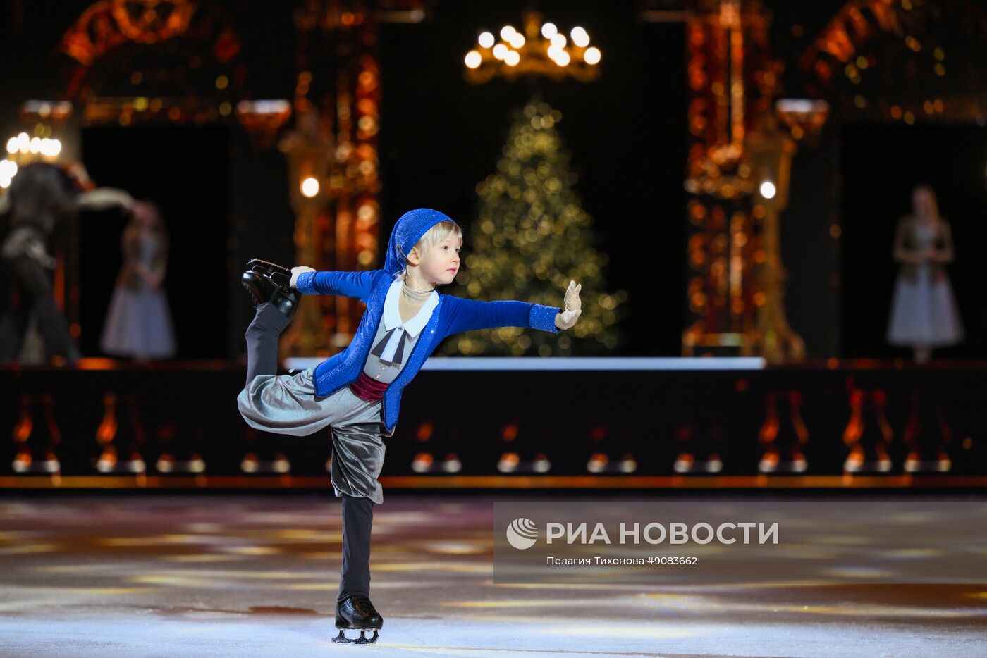 Ледовое шоу Е. Плющенко "Спящая Красавица"