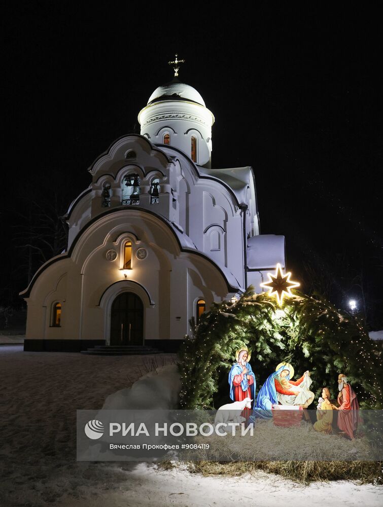 Президент Владимир Путин посетил рождественскую службу в Подмосковье