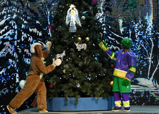 Патриаршая Рождественская ёлка в Храме Христа Спасителя