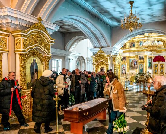 Прощание с фотографом Валерием Плотниковым