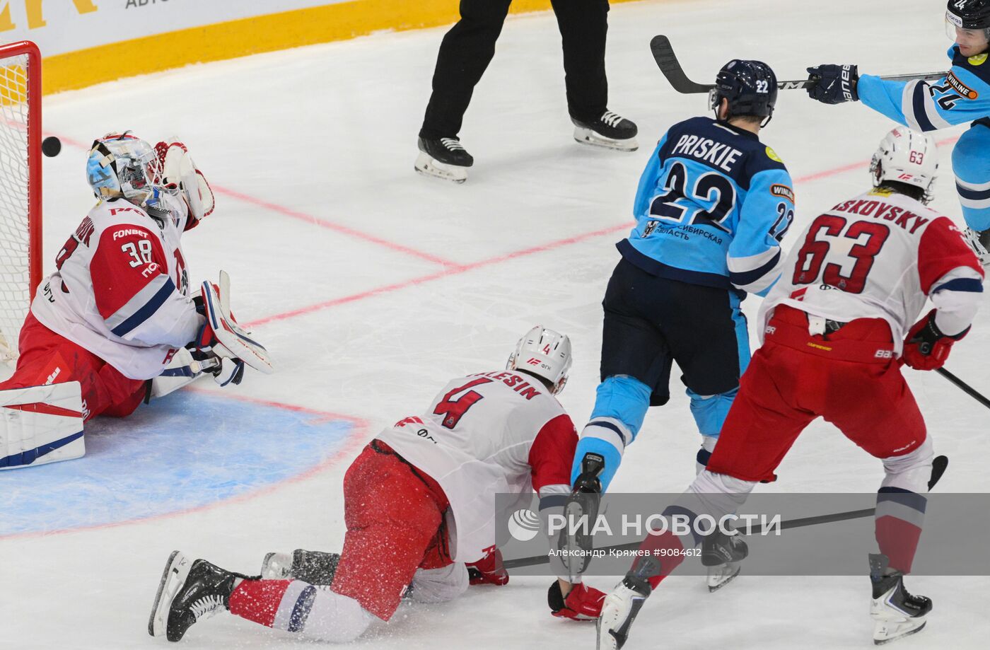 Хоккей. КХЛ. "Сибирь" (Новосибирск) - "Локомотив" (Ярославль)