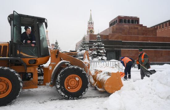 Снег в Москве