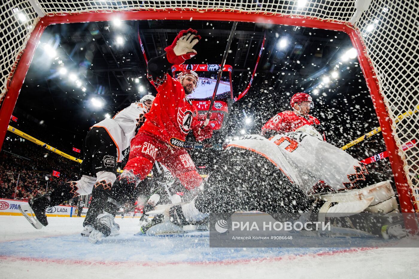 Хоккей. КХЛ. "Автомобилист" (Екатеринбург) - "Трактор" (Челябинск)