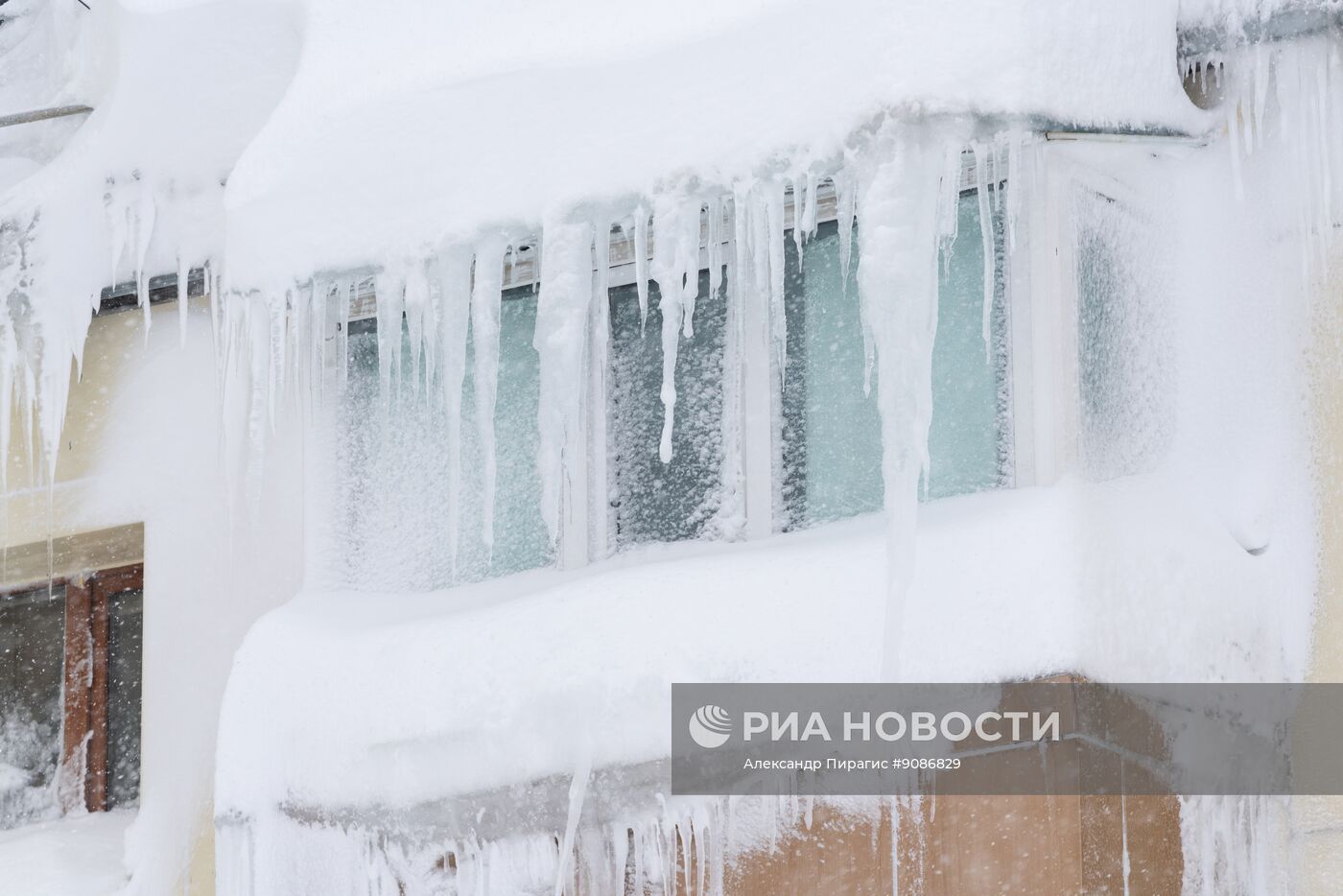 Снегопад в Петропавловске-Камчатском