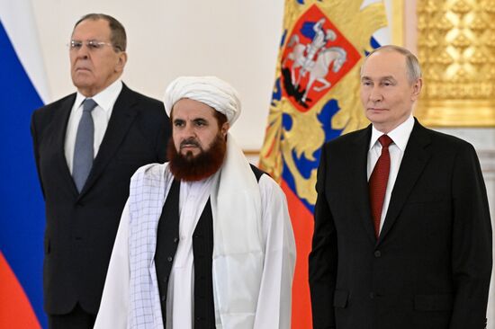 Президент Владимир Путин принял верительные грамоты у вновь прибывших послов иностранных государств