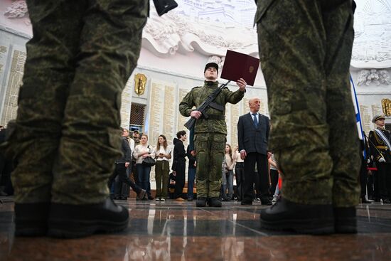 Присяга новобранцев 154-го Преображенского полка