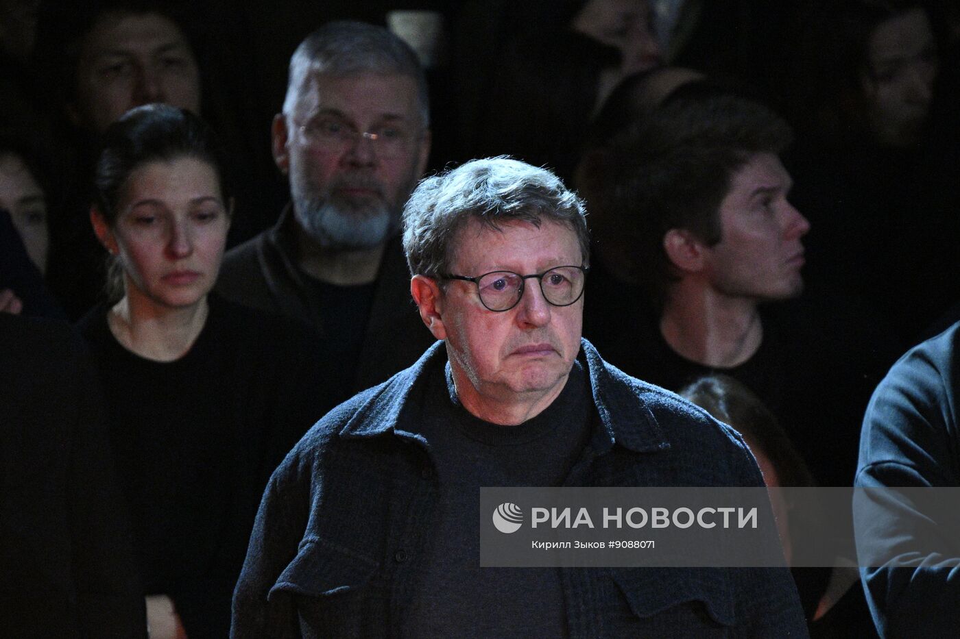 Прощание с ректором Школы-студии МХАТ Игорем Золотовицким