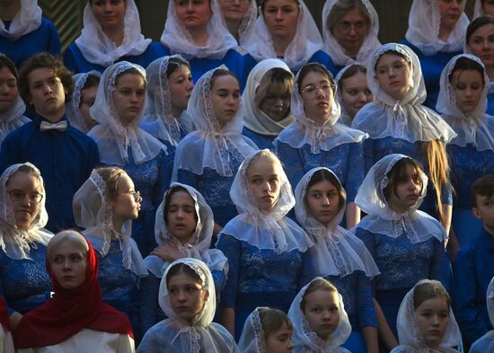 Рождественский хоровой собор в Главном храме Вооруженных сил РФ в Подмосковье