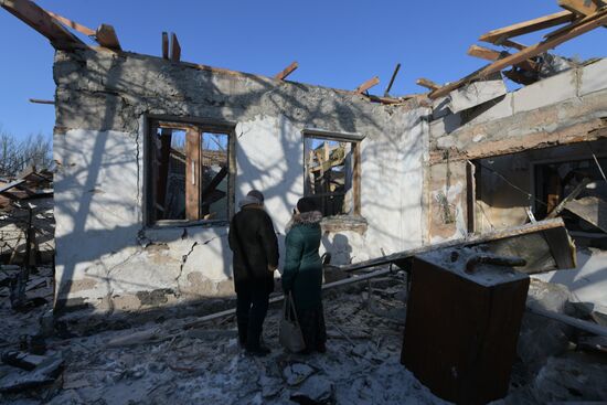 Последствия обстрела в Донецке