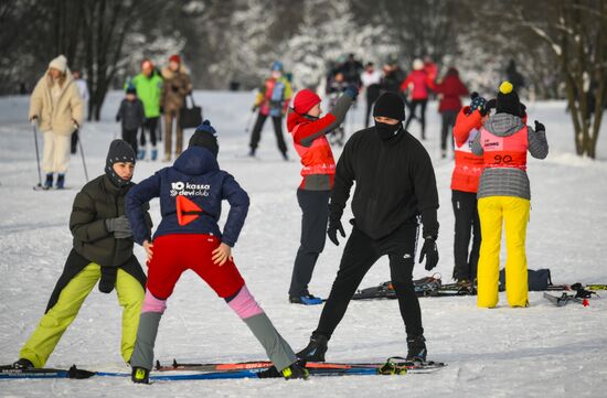 Катание на беговых лыжах в Москве