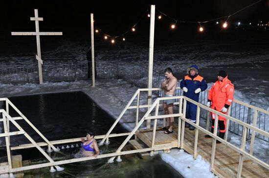 Празднование Крещения Господня в регионах России