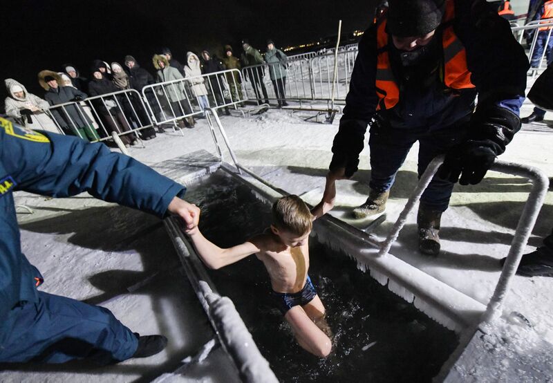 Празднование Крещения Господня в регионах России