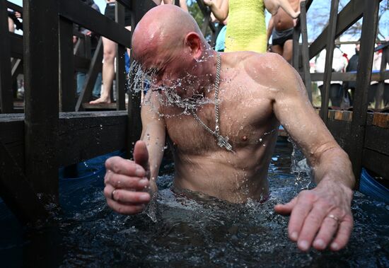 Празднование Крещения Господня в регионах России