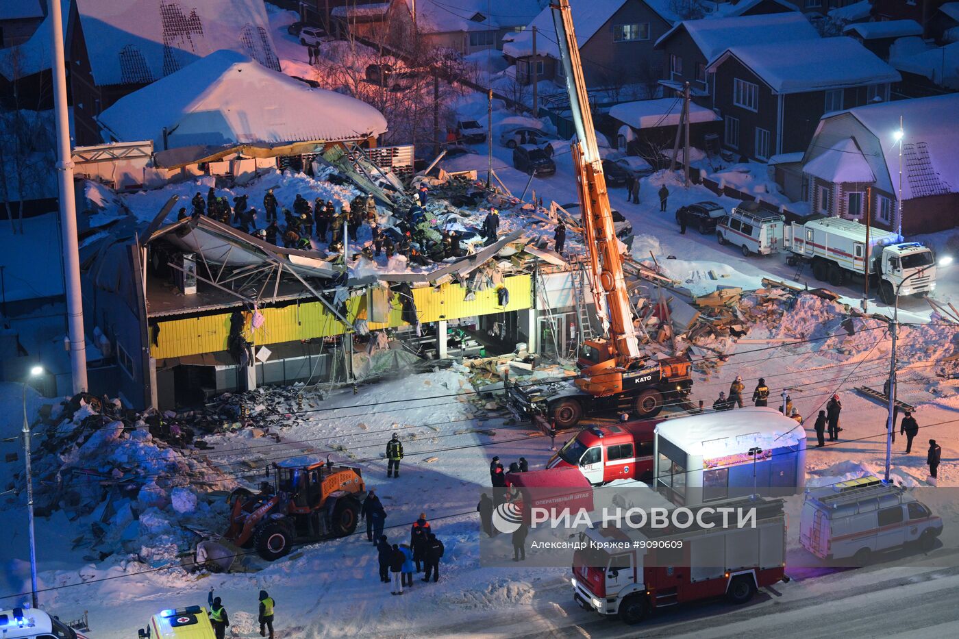 В Новосибирске обрушилась кровля торгового центра