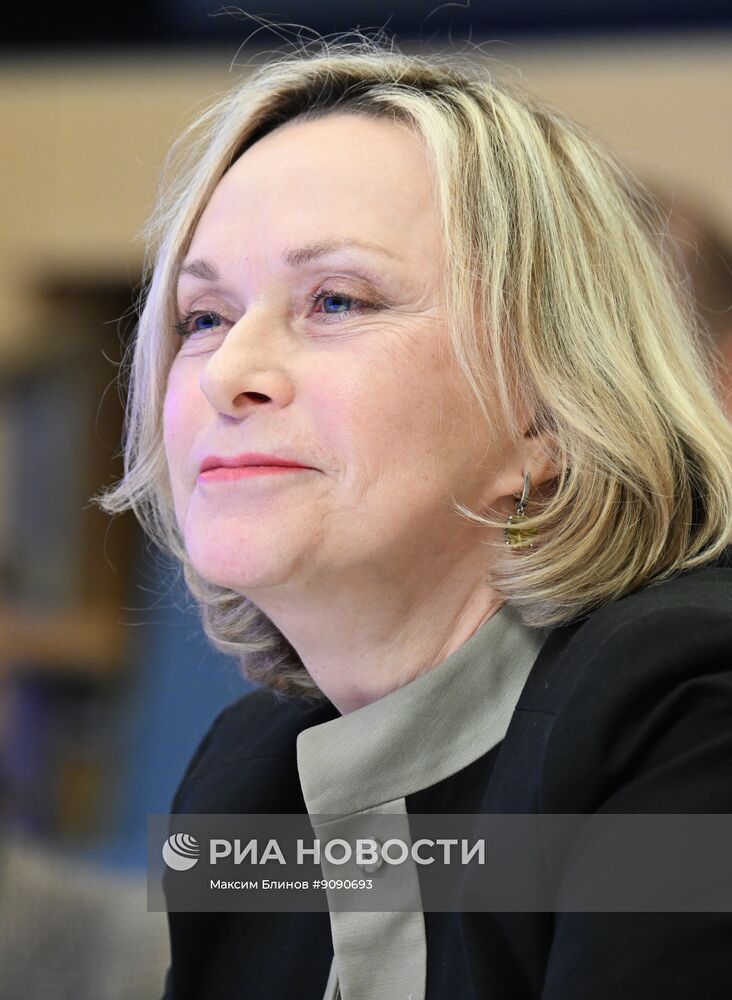 Презентация доклада о военных преступлениях киевского режима в Красноармейске