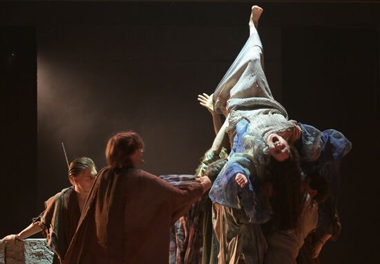 Спектакль "Иосиф и его братья" в театре Вахтангова