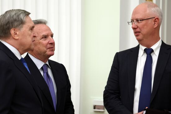 Встреча президента Владимира Путина и спецпосланника президента США Стивена Уиткоффа