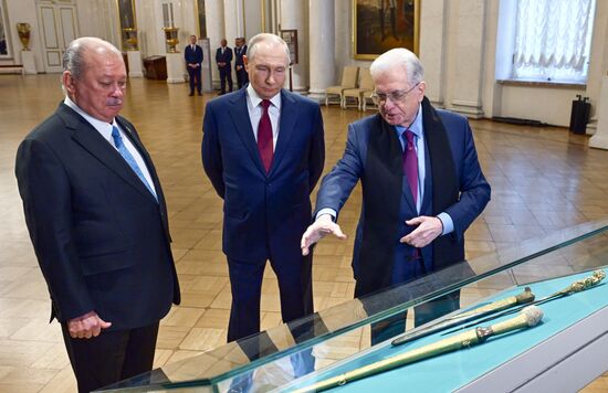 Рабочая поездка президента Владимира Путина в Санкт-Петербург