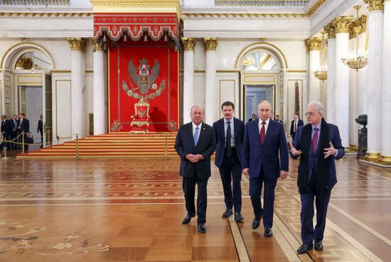 Рабочая поездка президента Владимира Путина в Санкт-Петербург