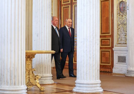 Рабочая поездка президента Владимира Путина в Санкт-Петербург