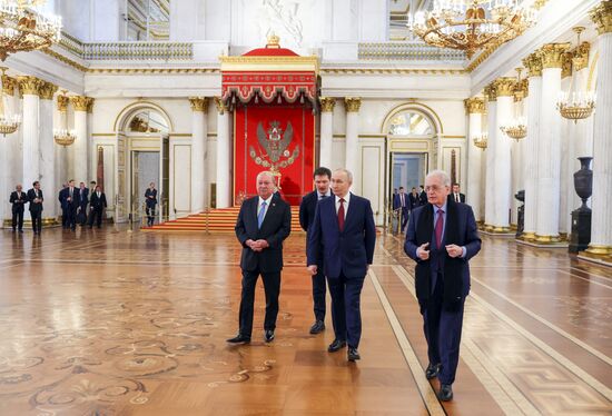 Рабочая поездка президента Владимира Путина в Санкт-Петербург