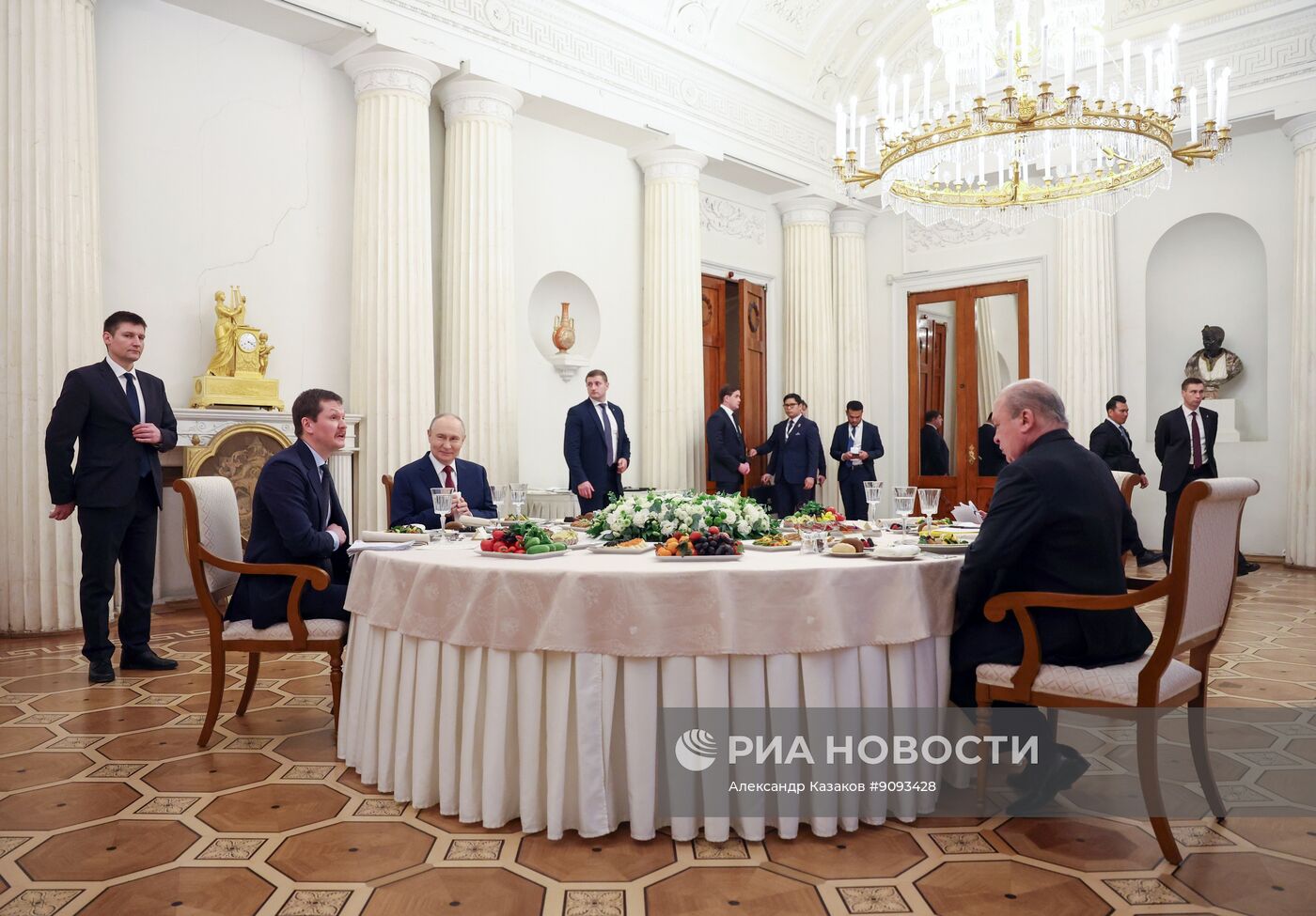Рабочая поездка президента Владимира Путина в Санкт-Петербург