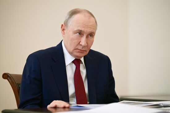 Рабочая поездка президента Владимира Путина в Санкт-Петербург