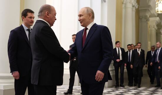 Рабочая поездка президента Владимира Путина в Санкт-Петербург