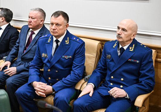 Комитеты СФ рассмотрят кандидатов на должности замгенпрокурора РФ 