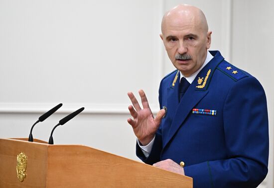 Комитеты СФ рассмотрят кандидатов на должности замгенпрокурора РФ 