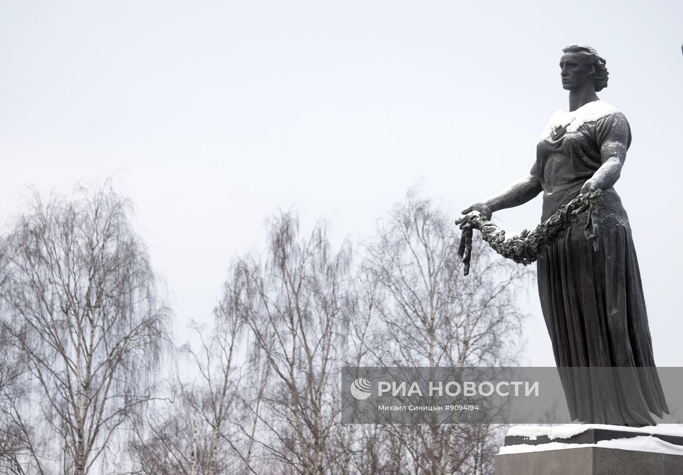 Президент Владимир Путин принял участие в мероприятиях в честь 82-й годовщины освобождения Ленинграда от фашистской блокады