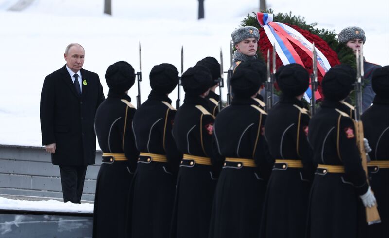 Президент Владимир Путин принял участие в мероприятиях в честь 82-й годовщины освобождения Ленинграда от фашистской блокады