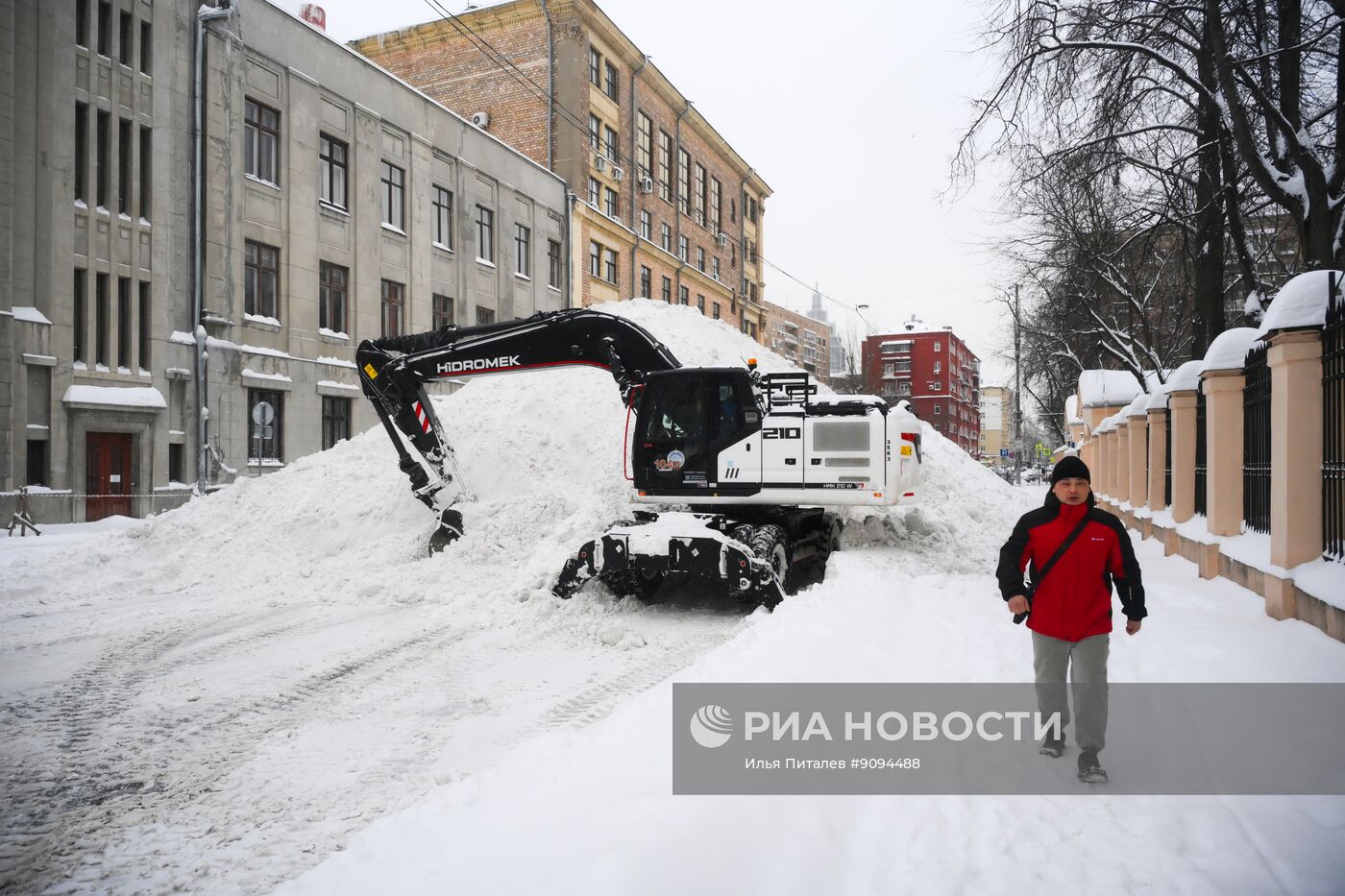 Снег в Москве