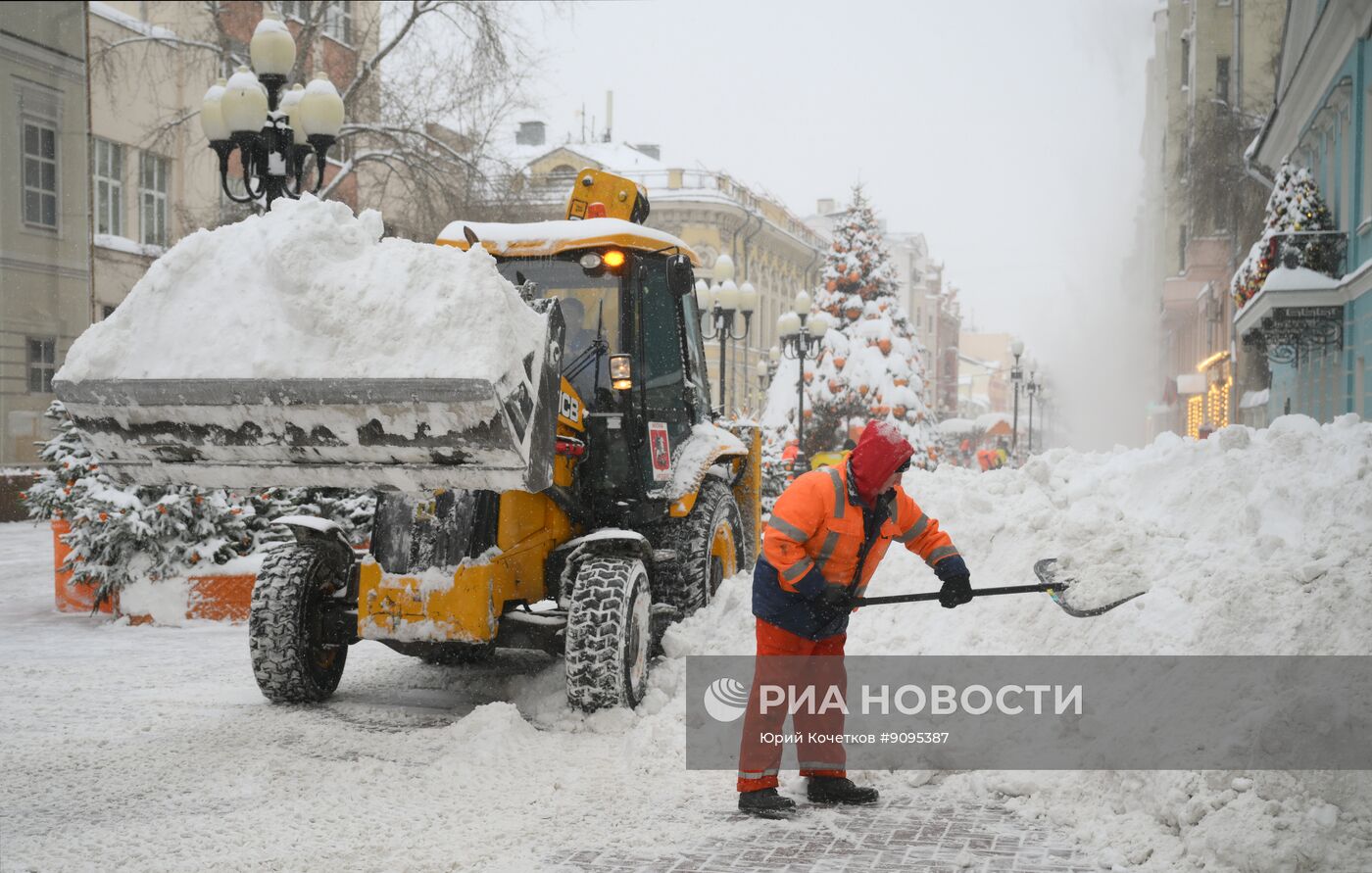 Снег в Москве