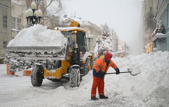 Снег в Москве
