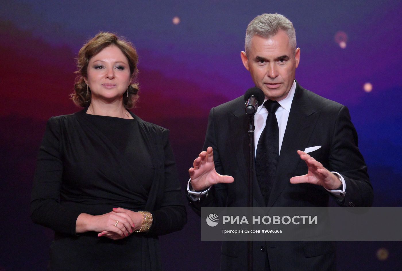 Вручение премии "Золотой орел" в Москве