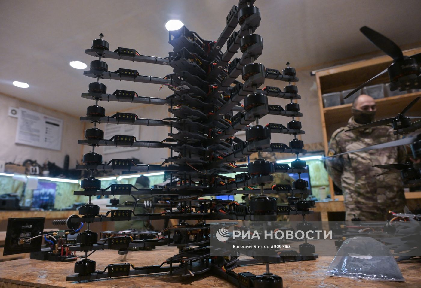 Лаборатория по производству дронов группировки войск "Запад" в ЛНР