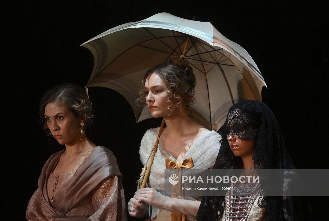 Спектакль "Герой нашего времени" в Театре на Таганке