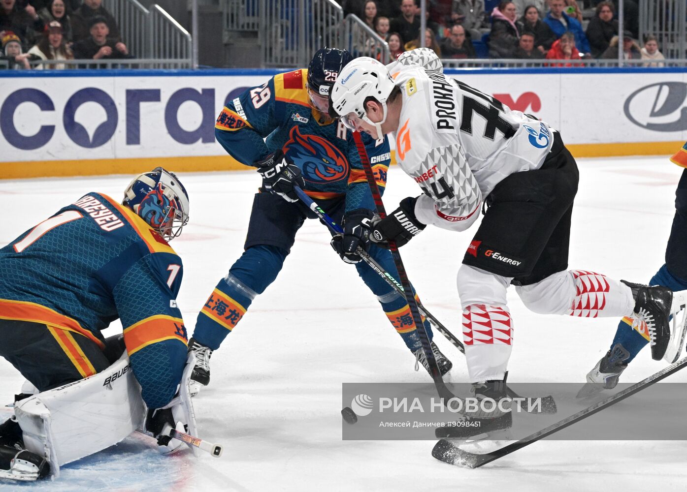 Хоккей. КХЛ. "Драконы" (Шанхай) - "Авангард" (Омск)