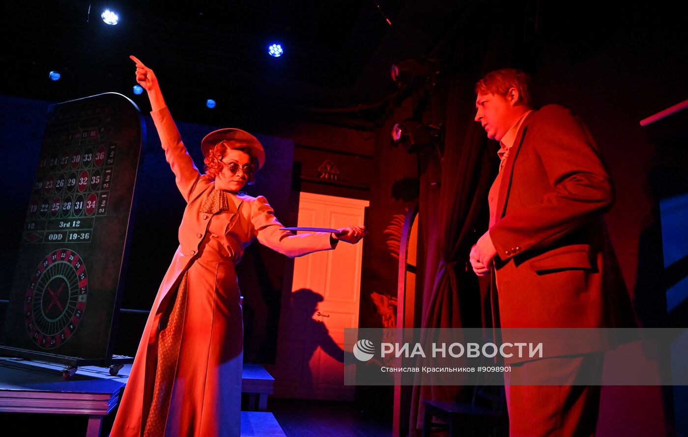 Спектакль "Беззаботные" в Малом театре