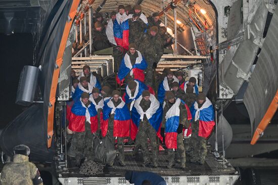 Возвращение российских военнослужащих из плена