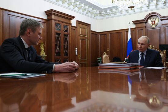 Президент Владимир Путин встретился с председателем совета директоров группы "Мантера" Александром Ткачевым