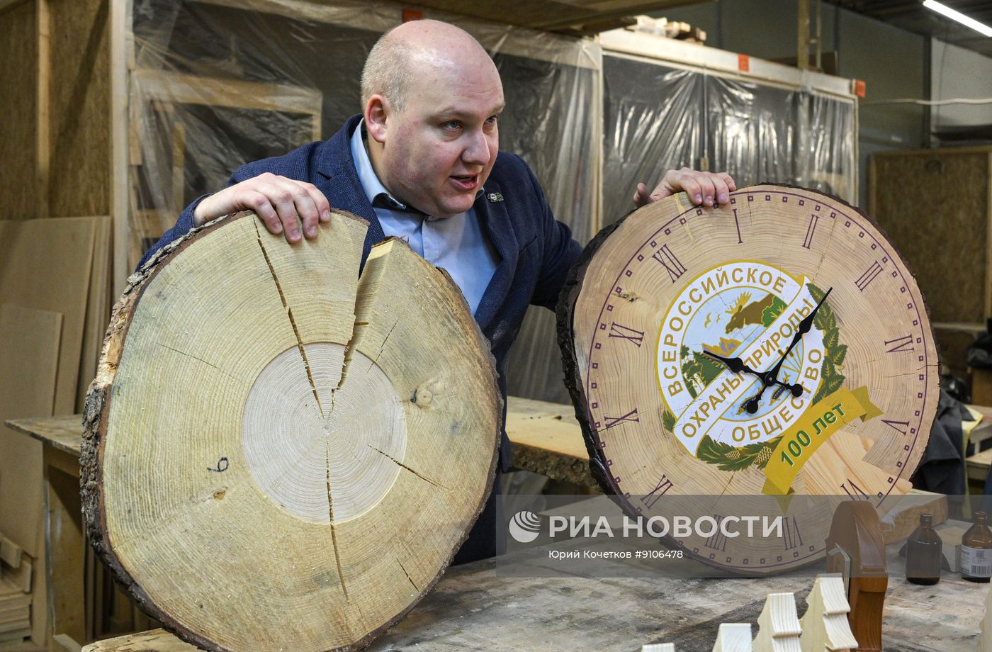 Производство сувениров из древесины Кремлёвской новогодней ели в Москве