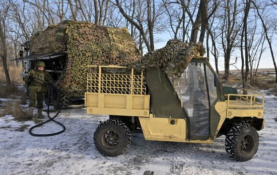 Работа топливозаправщиков группировки войск "Запад"
