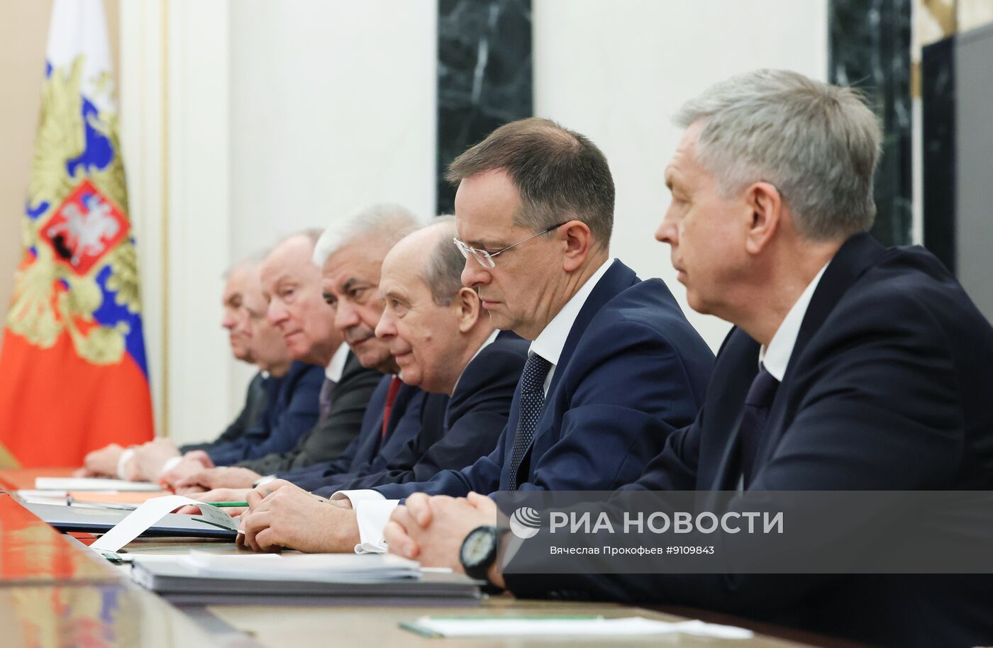 Президент Владимир Путин провел заседание Совбеза РФ