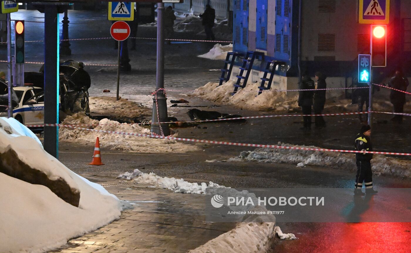 Взрыв автомобиля на площади Савеловского вокзала