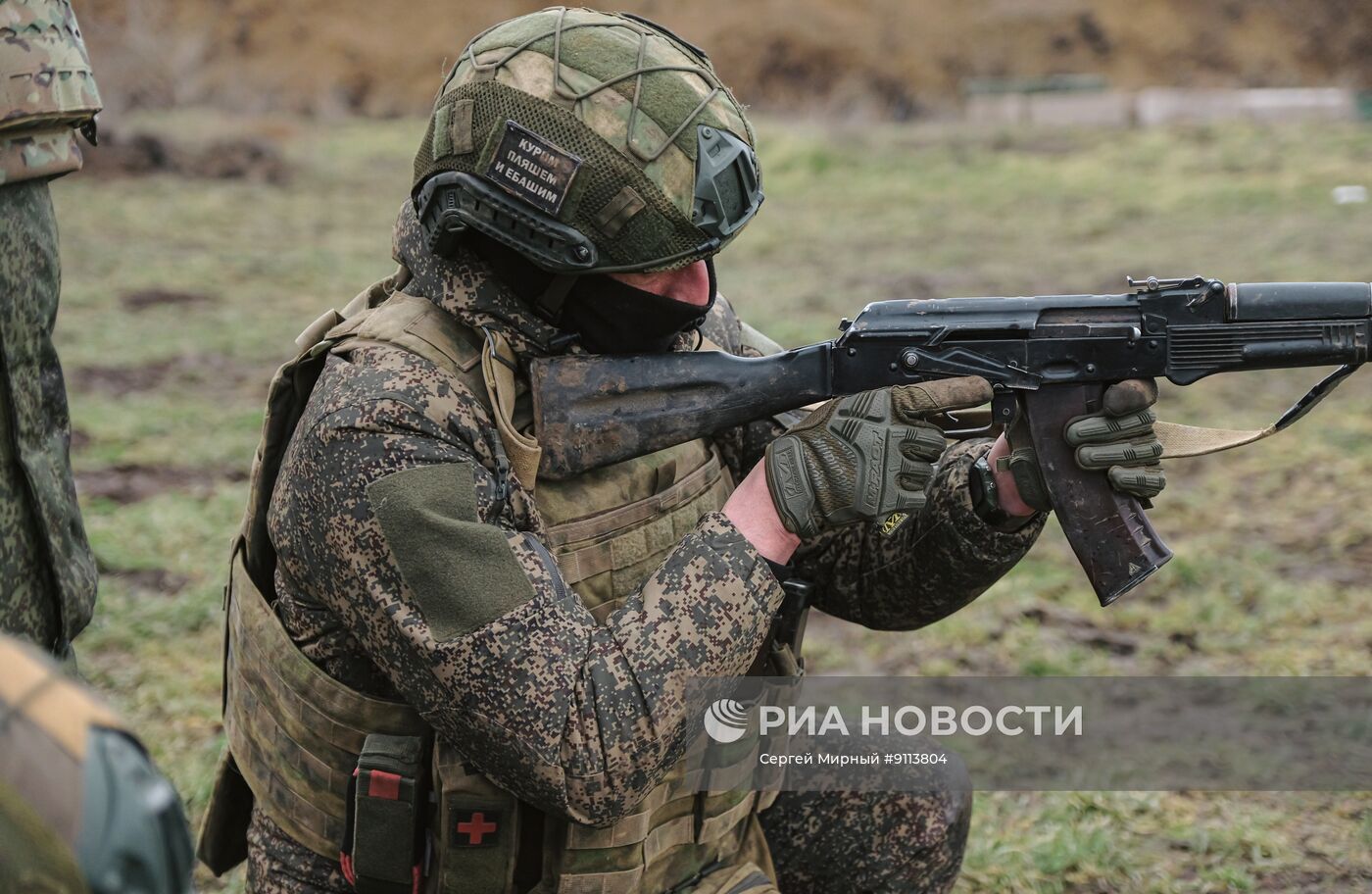 Тренировка группировки войск "Днепр" на полигоне в Запорожской области
