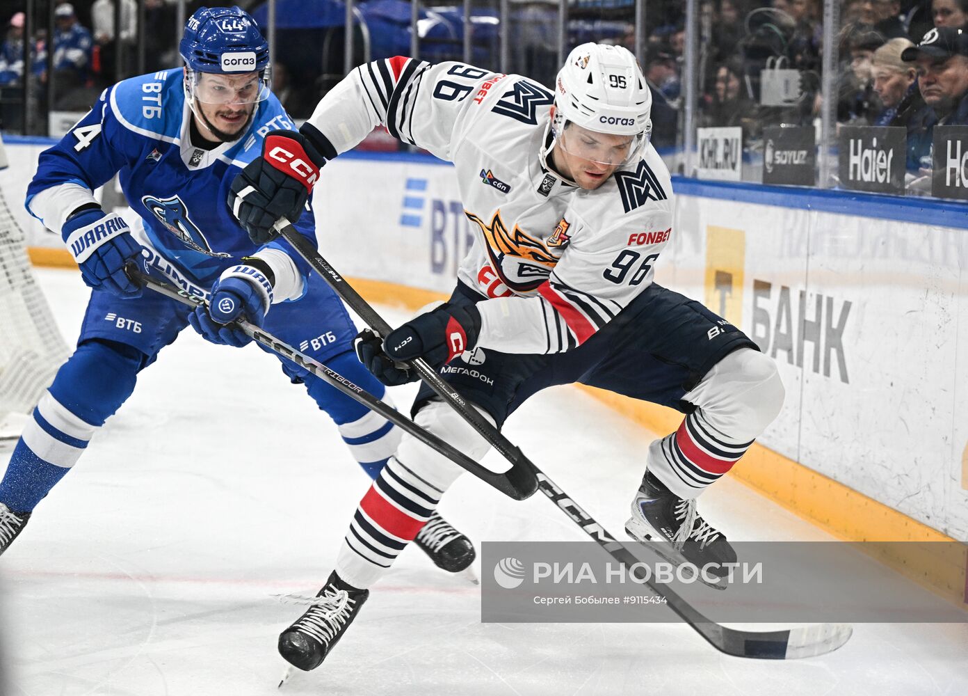 Хоккей. КХЛ. "Динамо М" (Москва) - "Металлург Мг" (Магнитогорск)