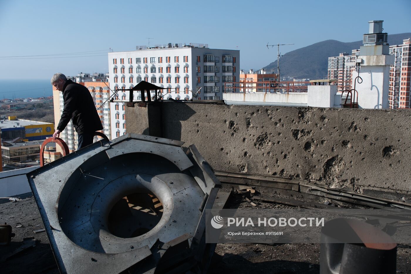 Последствия атаки беспилотников ВСУ на Новороссийск